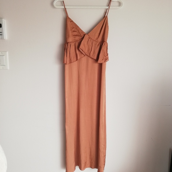 H&M Dresses & Skirts - H&M Silk rose gold Size 2 Sexy Maxi dress